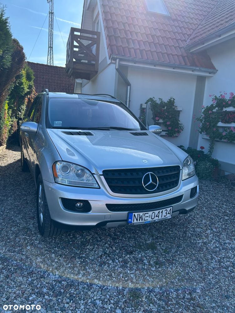Mercedes-Benz ML 350 4-Matic - 2