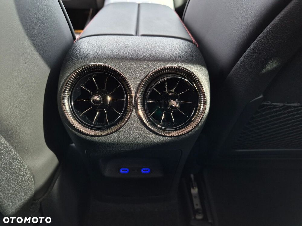 Mercedes-Benz CLA 250+ 85kWh - 35