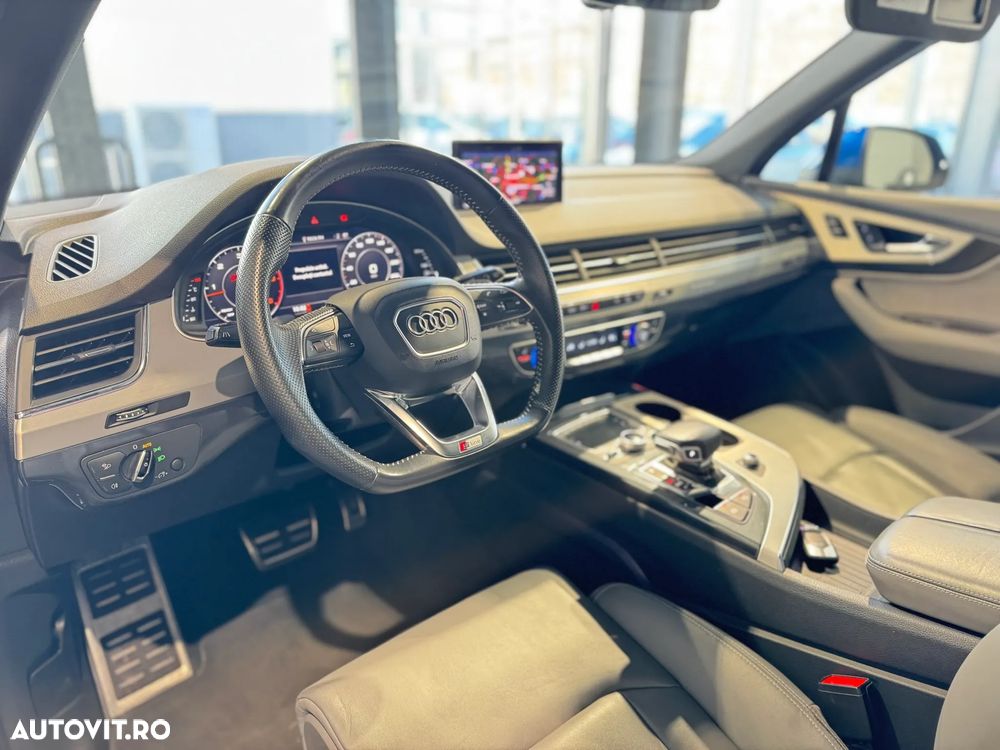 Audi Q7 - 4