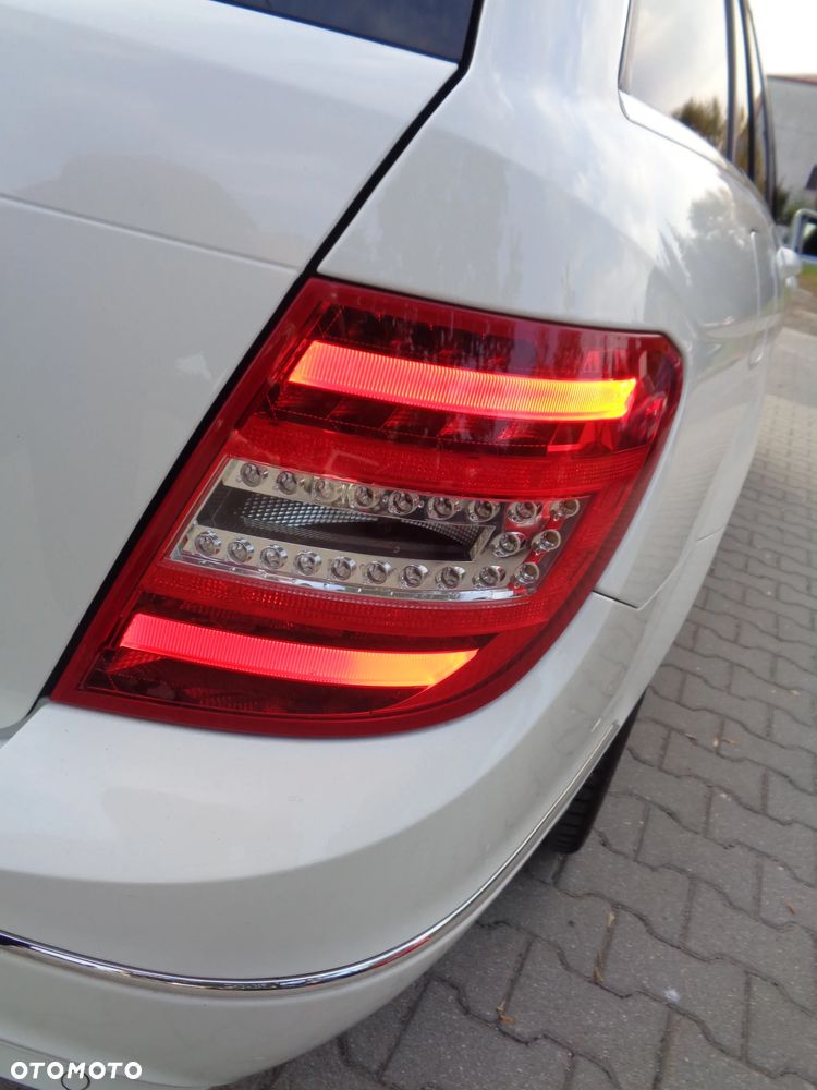 Mercedes-Benz Klasa C 180 BlueEFFICIENCY Avantgarde - 13