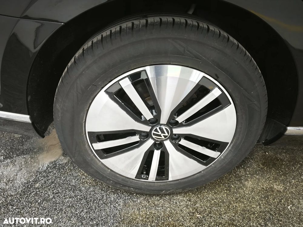 Volkswagen Passat - 21