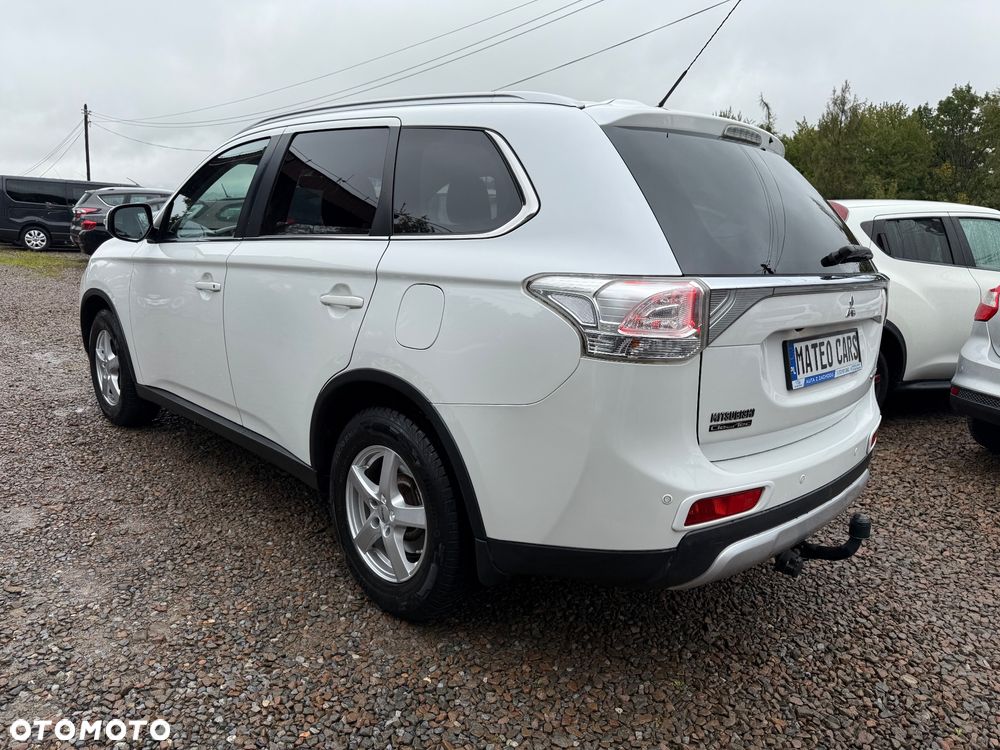 Mitsubishi Outlander - 33