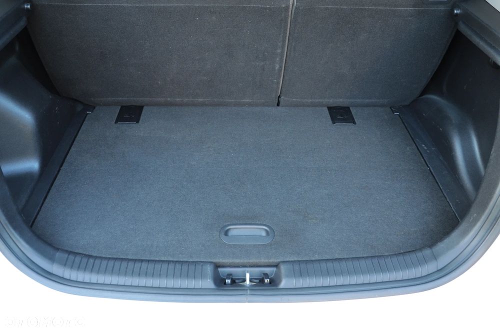 Kia Venga 1.4 S - 27