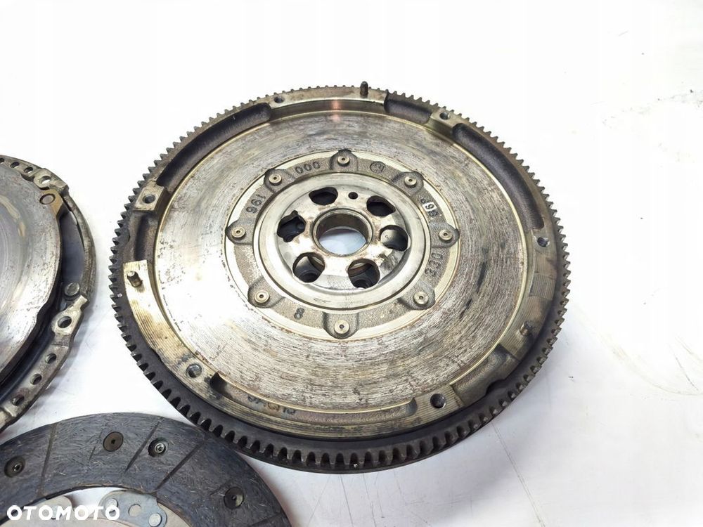 KOŁO DWUMASOWE DWUMAS AUDI VOLKSWAGEN SEAT SKODA 1.6 TDI 03L105266BT - 3