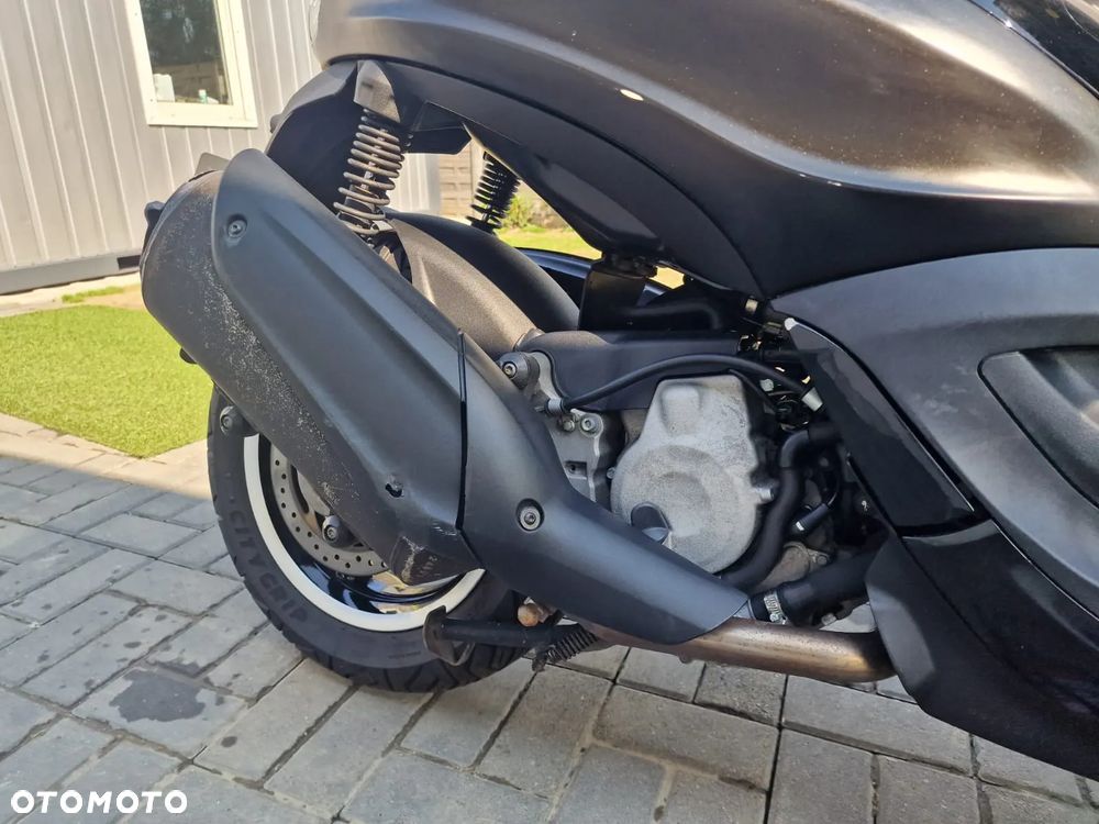 Piaggio Beverly - 8