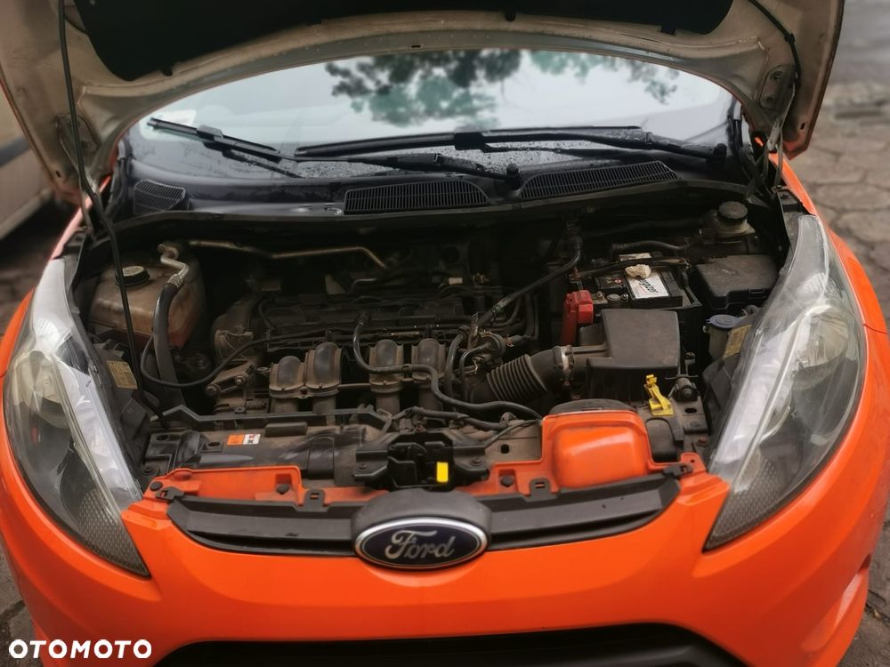 Ford Fiesta 1.4 Trend - 11