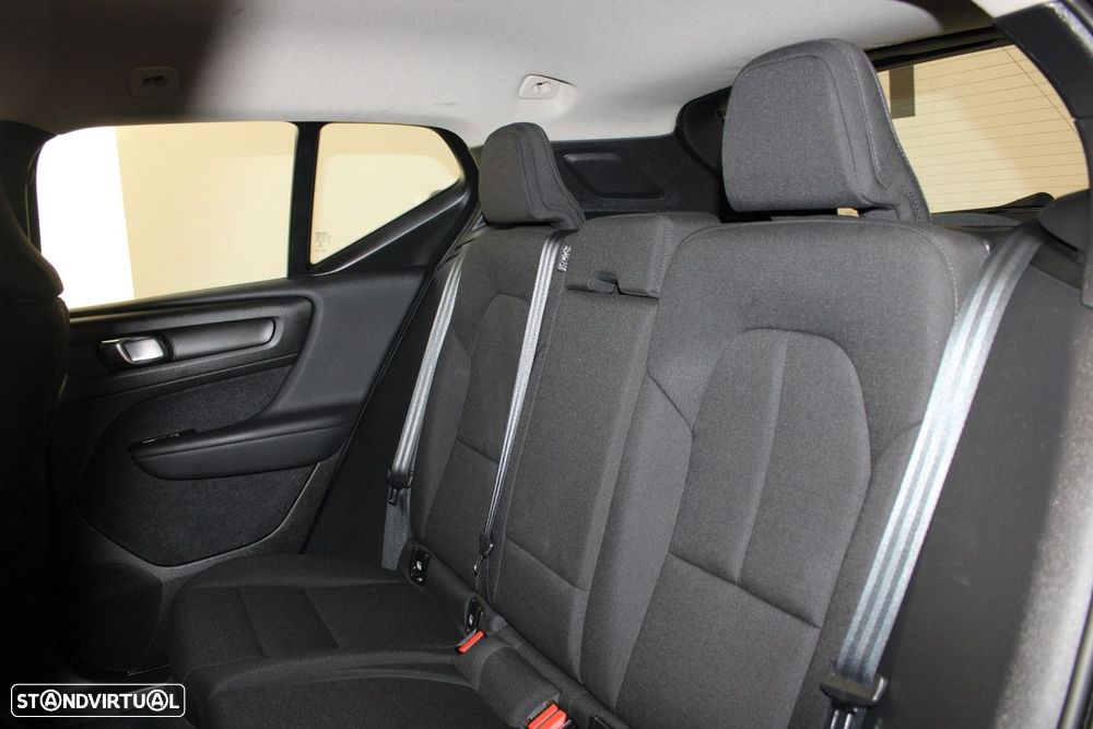 Volvo XC 40 1.5 T2 Momentum Core - 29