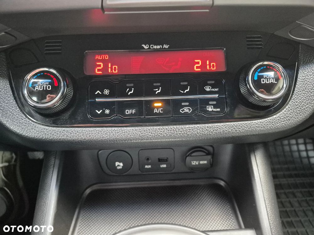 Kia Sportage 1.7 CRDI Business Line L 2WD - 12