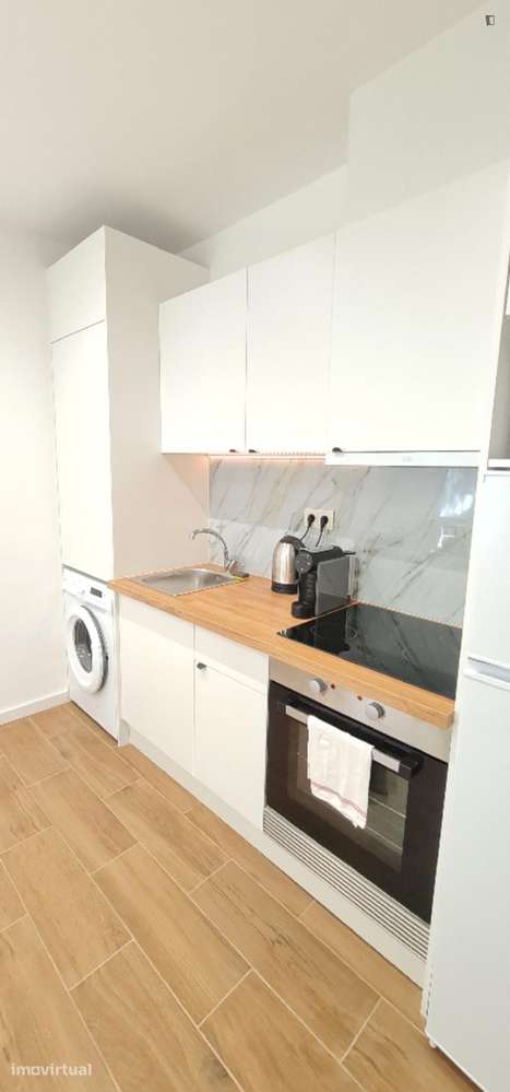 Apartamento com 1 quartos - localizado em Santo Ildefonso Porto - Grande imagem: 2/11