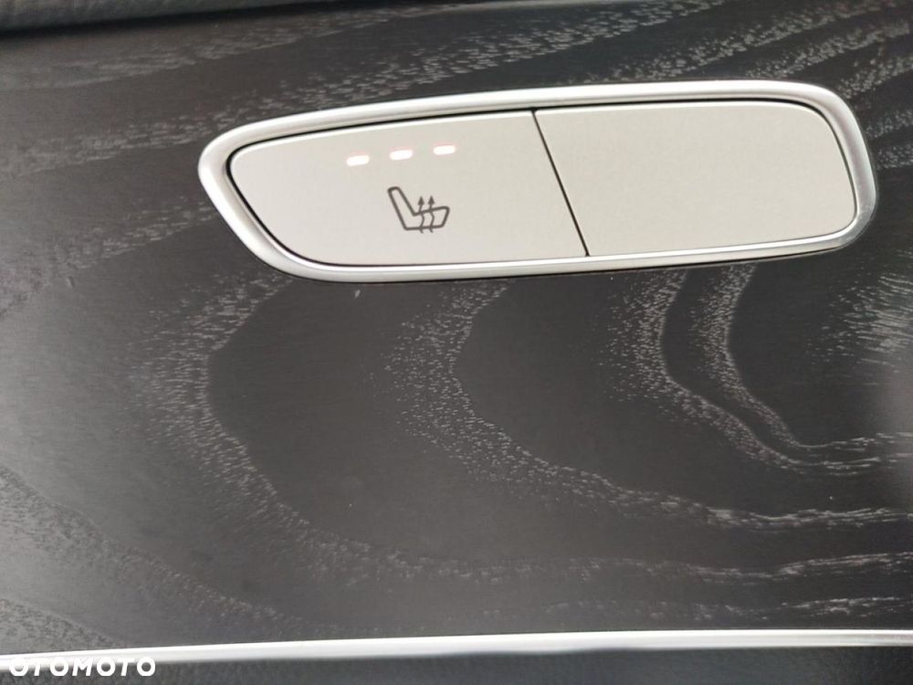 Mercedes-Benz GLC - 13