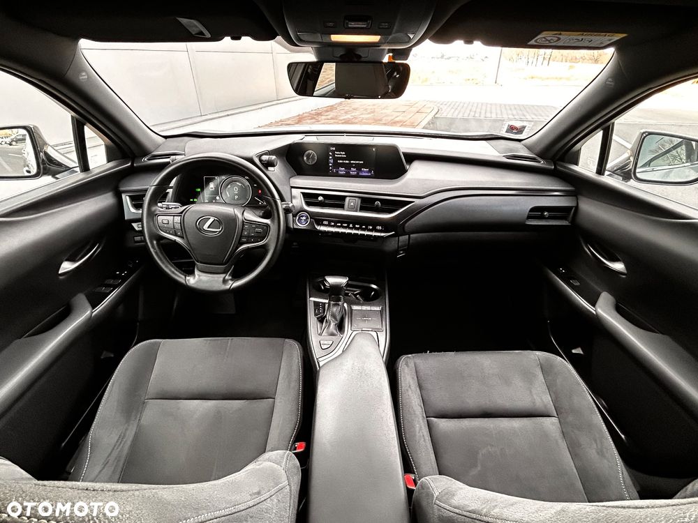 Lexus UX 250h Elegance 2WD - 7