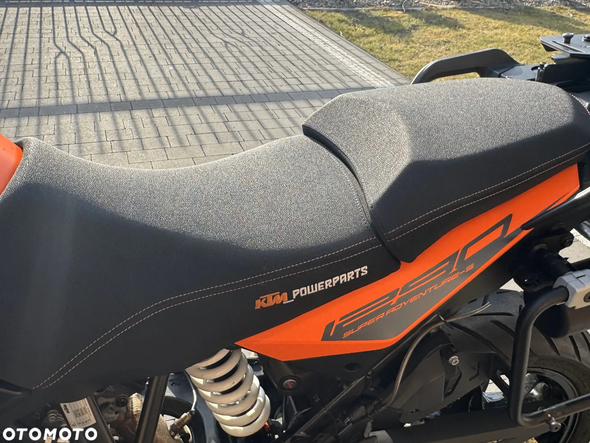 KTM Super Adventure - 25