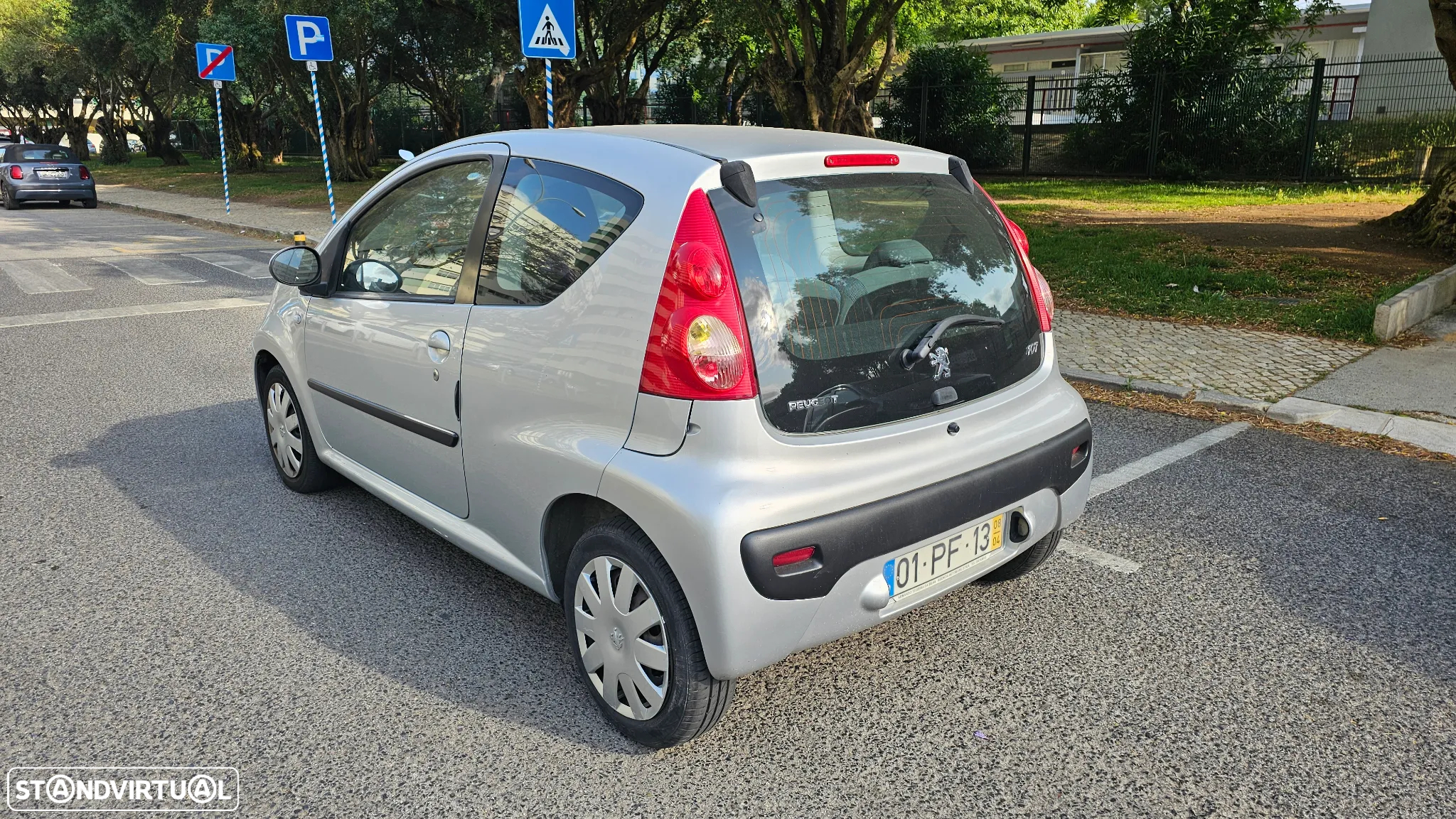 Peugeot 107 1.0 Trendy - 2