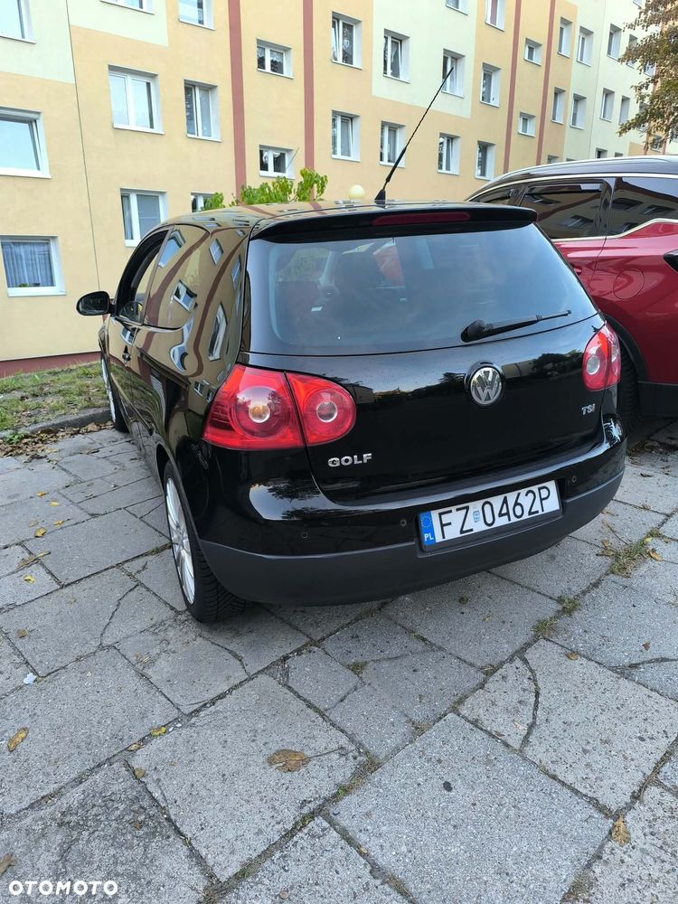 Volkswagen Golf - 2
