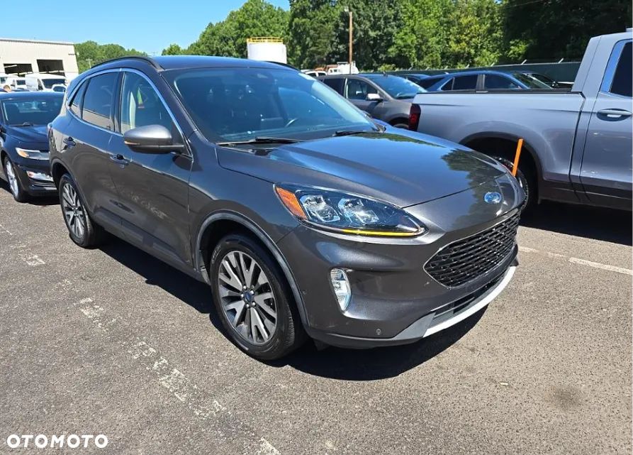 Ford Kuga 2.0 EcoBoost 4x4 Titanium - 3