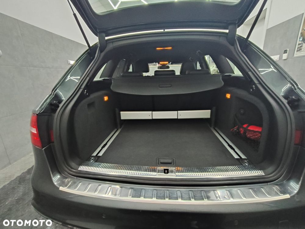 Audi A4 Avant 2.0 TDI Quattro Line S tronic - 19