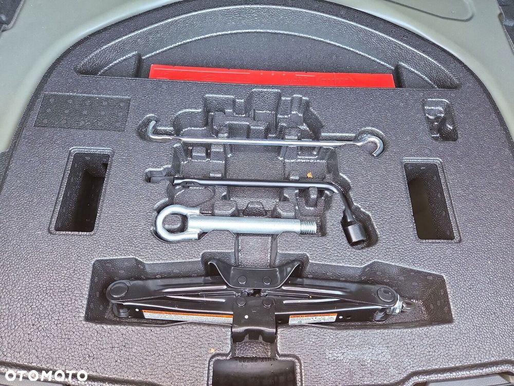 Toyota Corolla 1.8 Hybrid Style - 27