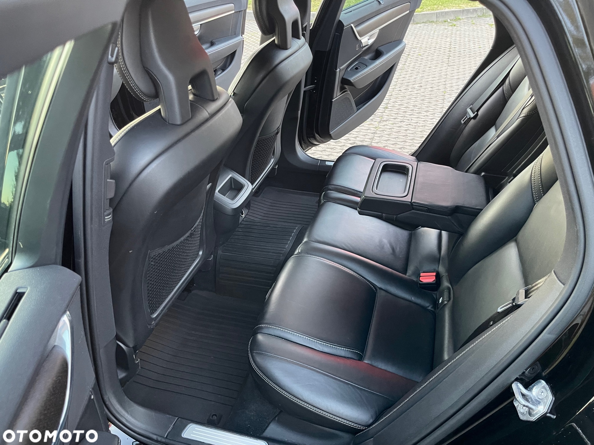 Volvo V90 D5 AWD Momentum Pro - 15