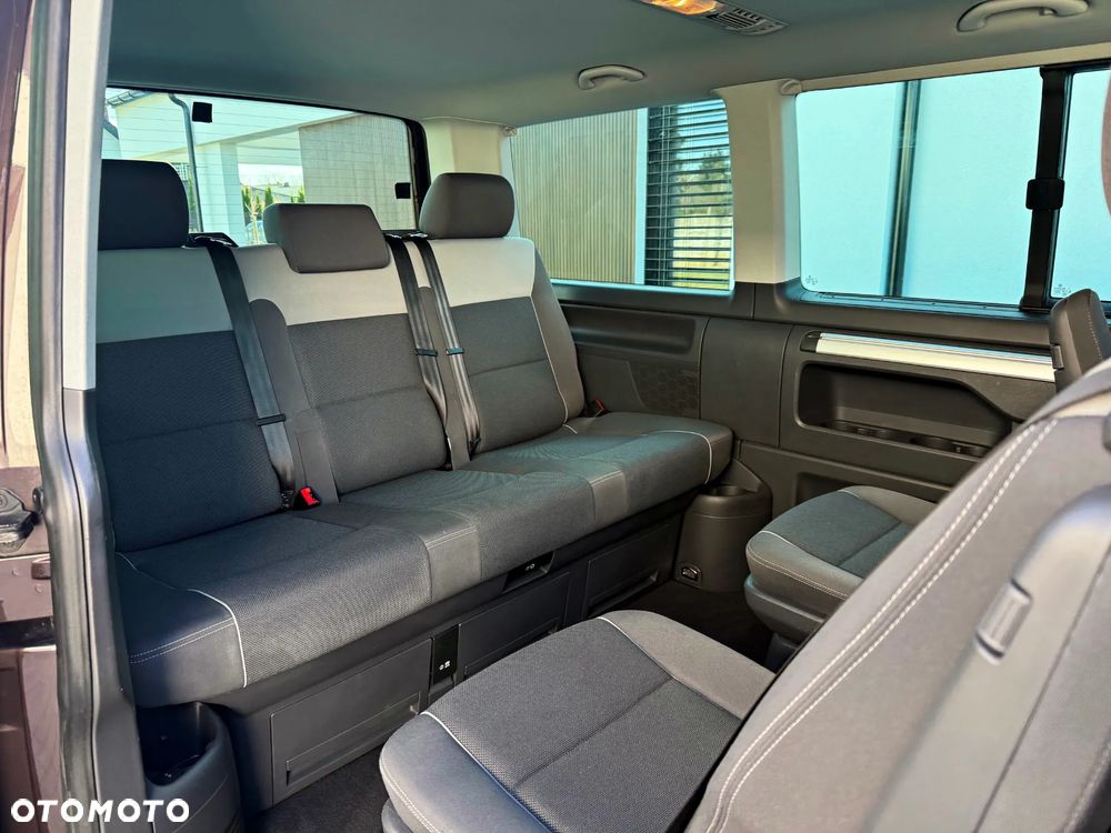 Volkswagen Multivan - 26