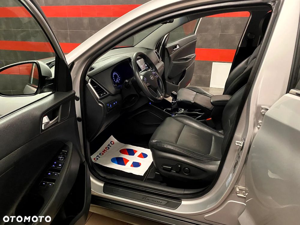 Hyundai Tucson blue 1.7 CRDi 2WD Style - 17