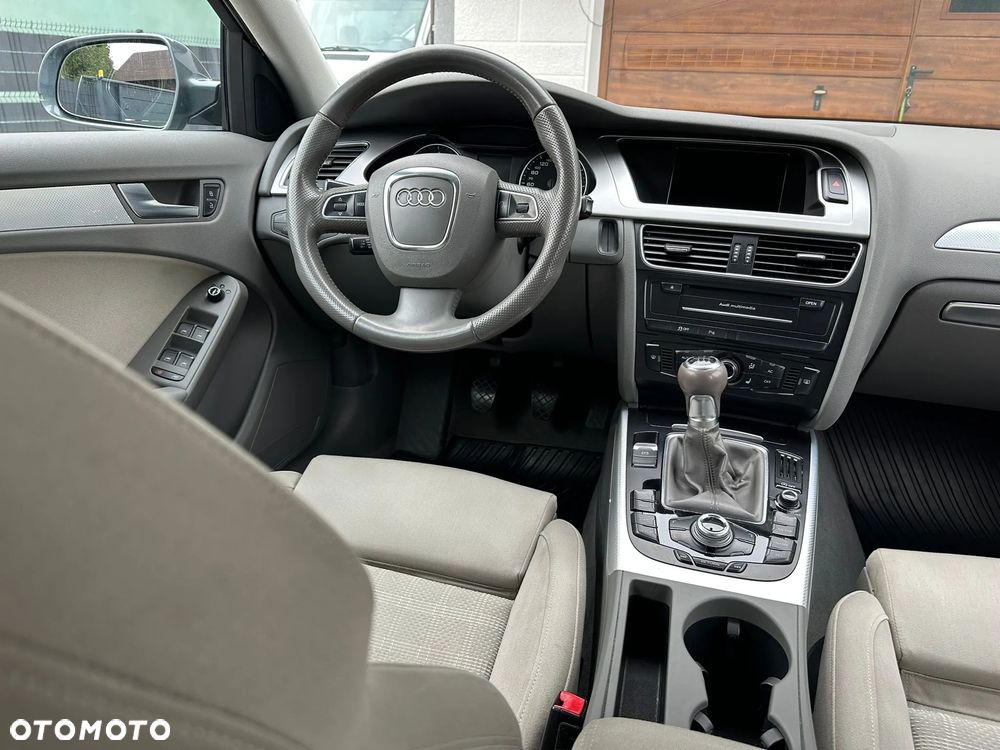 Audi A4 Avant 2.0 TDI DPF Ambition - 6