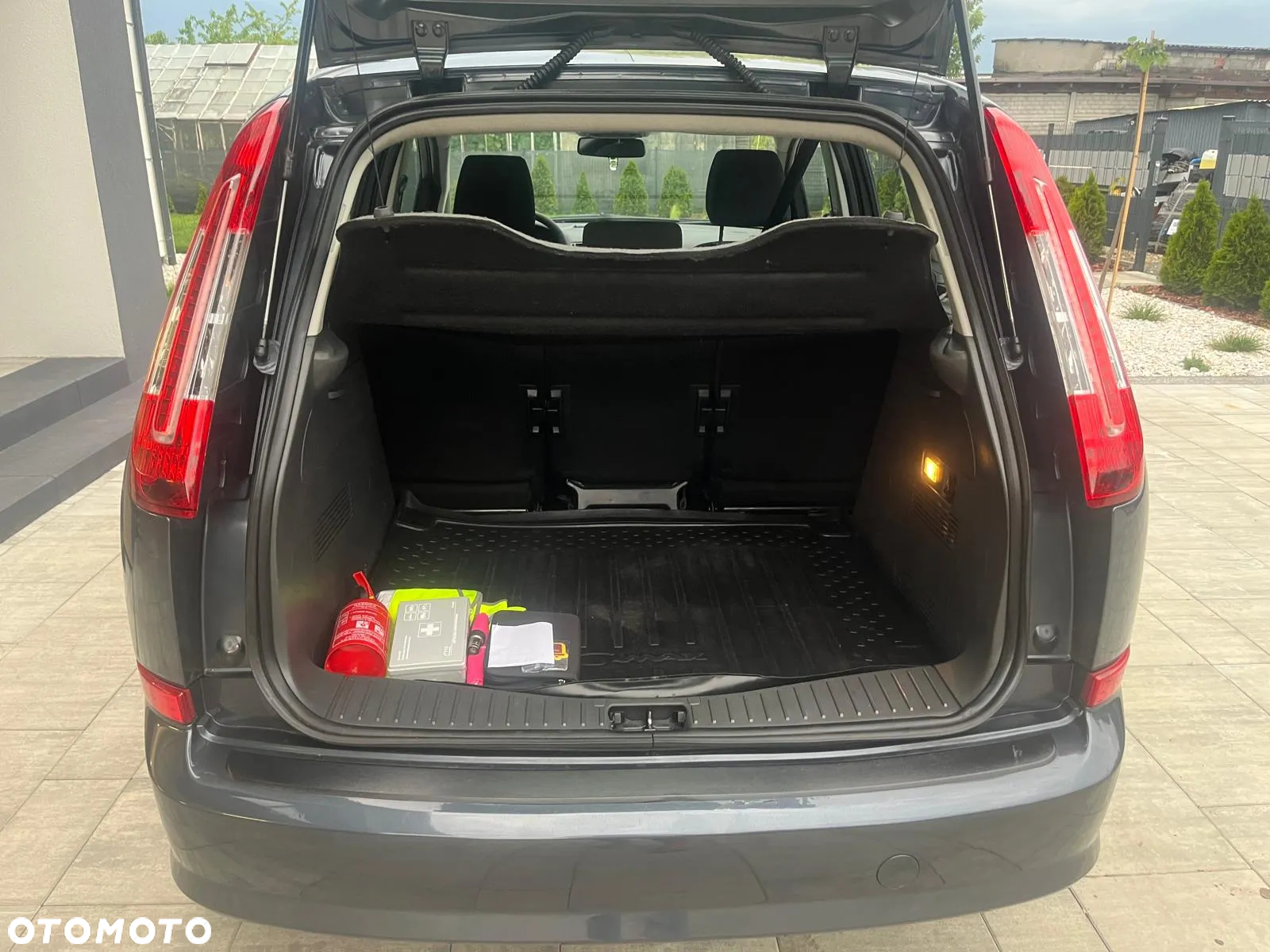 Ford C-MAX - 11
