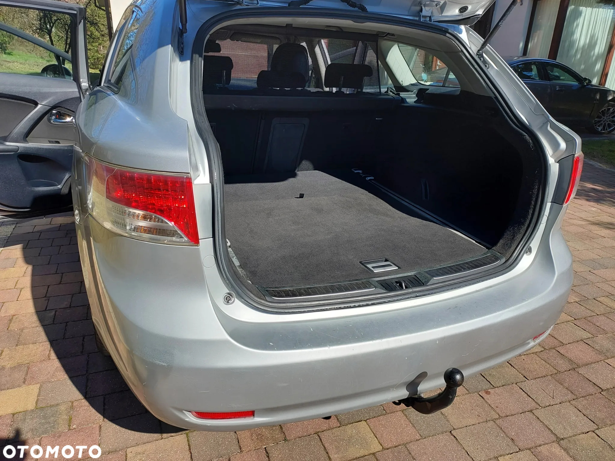 Toyota Avensis 2.0 Business Edition - 12