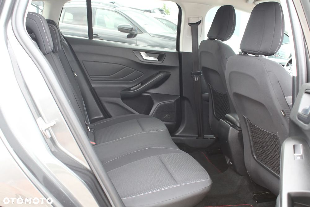 Ford Focus 1.0 EcoBoost STart-Stopp-System TITANIUM - 28