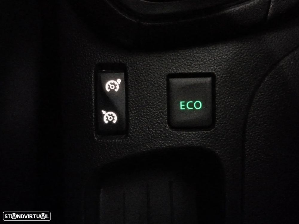 Renault Clio Sport Tourer 0.9 TCE GT Line - 25