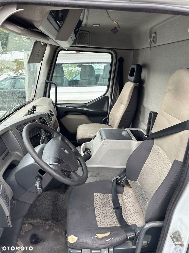 KABINA RENAULT MIDLUM 180 DXI EURO 5 - 7