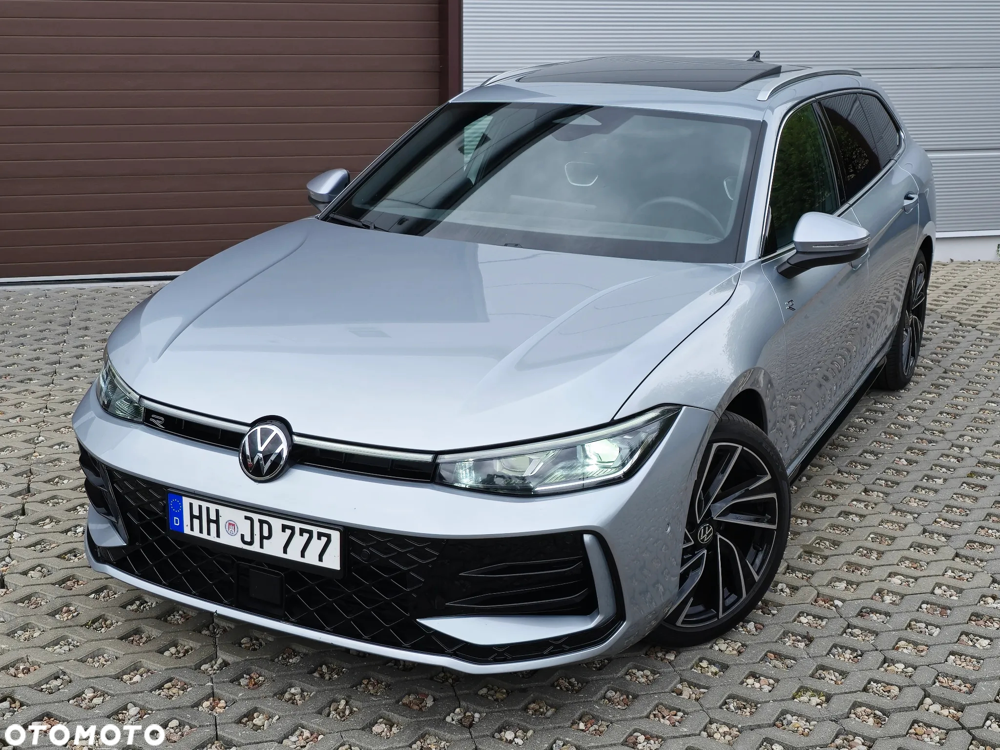 Volkswagen Passat Variant 2.0 TDI SCR DSG R-Line - 15