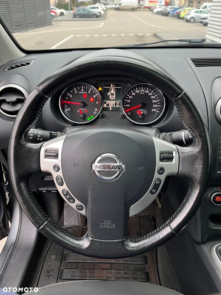 Nissan Qashqai+2 2.0 Tekna Premium - 17