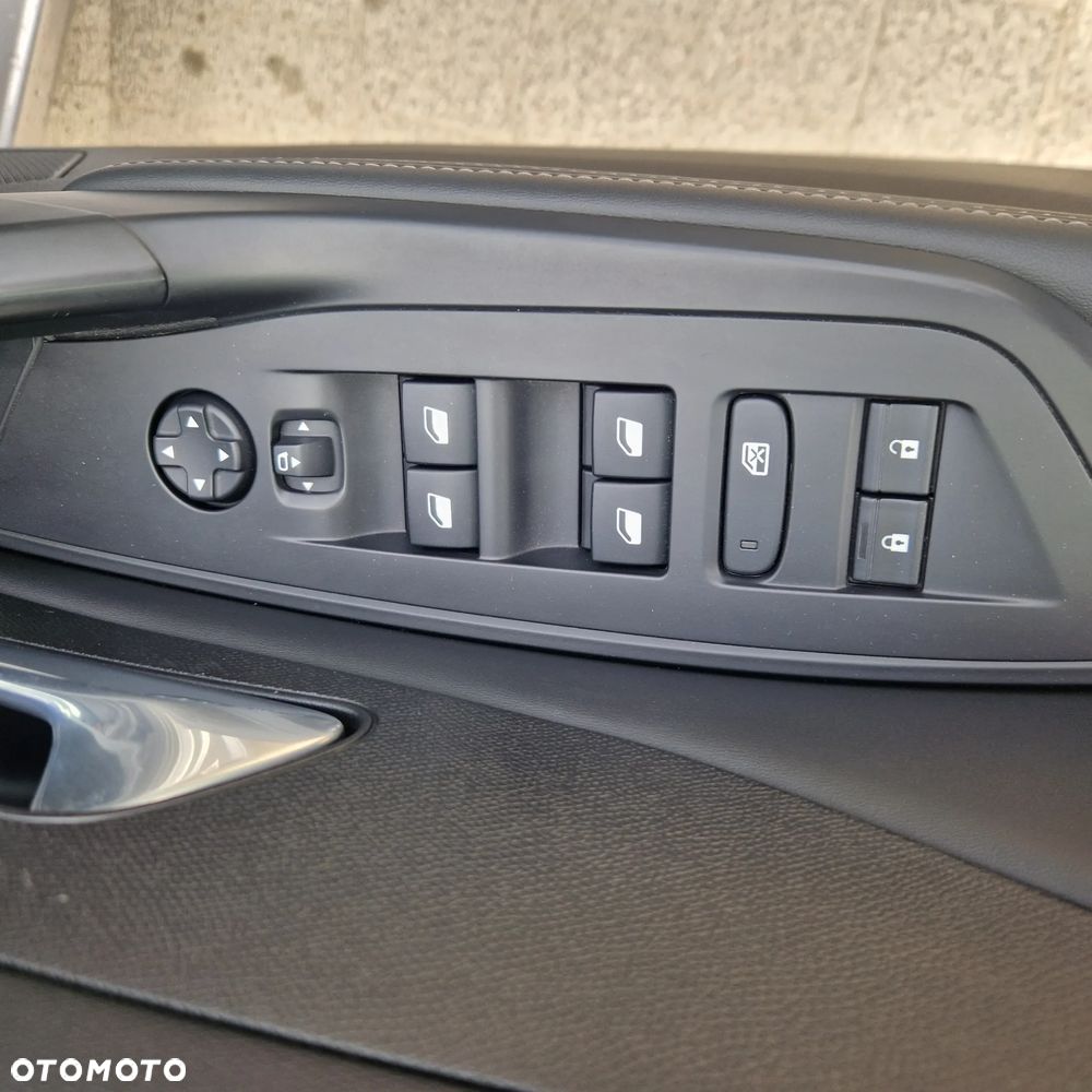 Peugeot 308 PureTech 130 GPF EAT8 Stop & Start Allure - 15