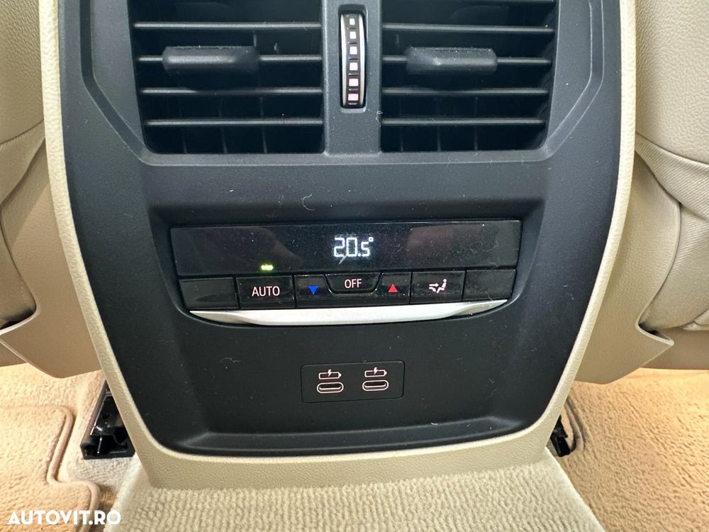 BMW Seria 3 330e xDrive AT PHEV - 24