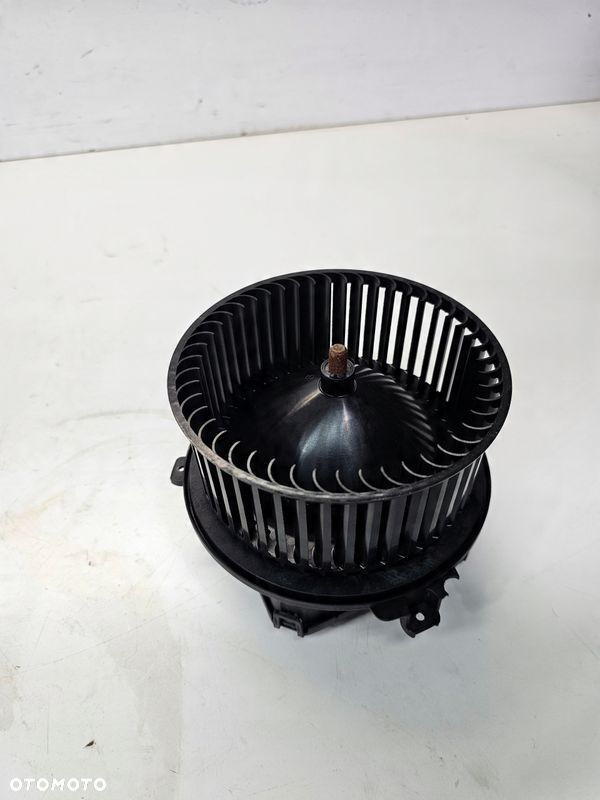 WENTYLATOR DNUCHAWY NAGRZEWNICY AUDI A4 B9 A5 8W Q7 4M 4M1820021C - 3