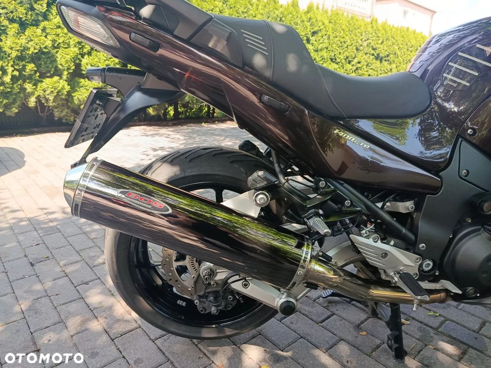Kawasaki GTR - 15