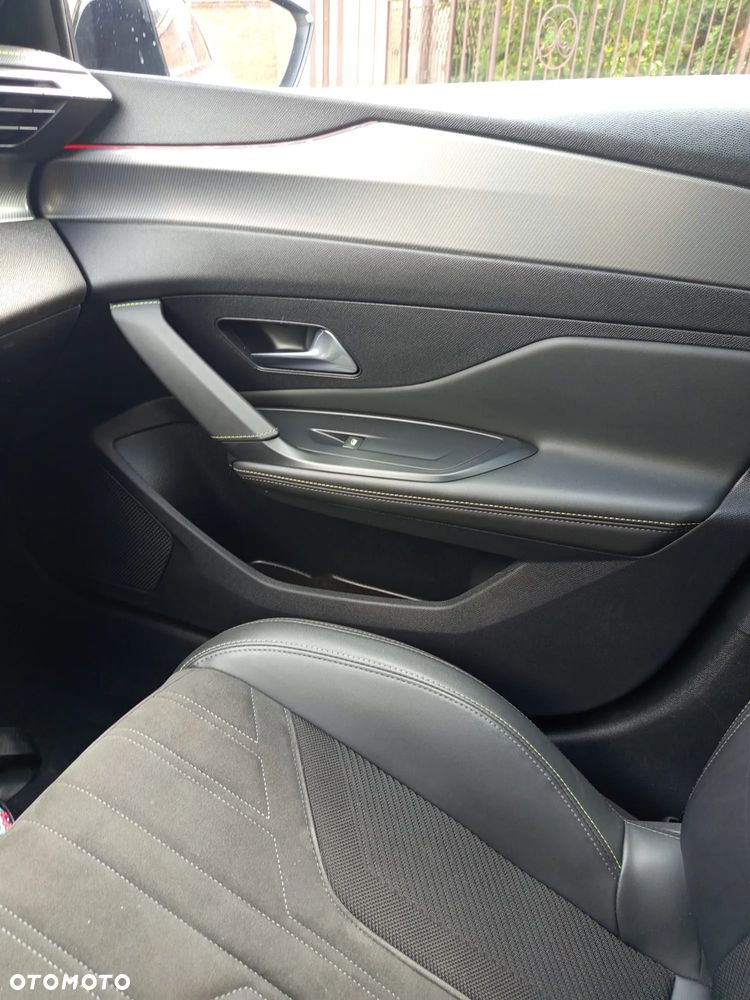 Peugeot 308 BlueHDi FAP 130 EAT8 Stop & Start GT - 28