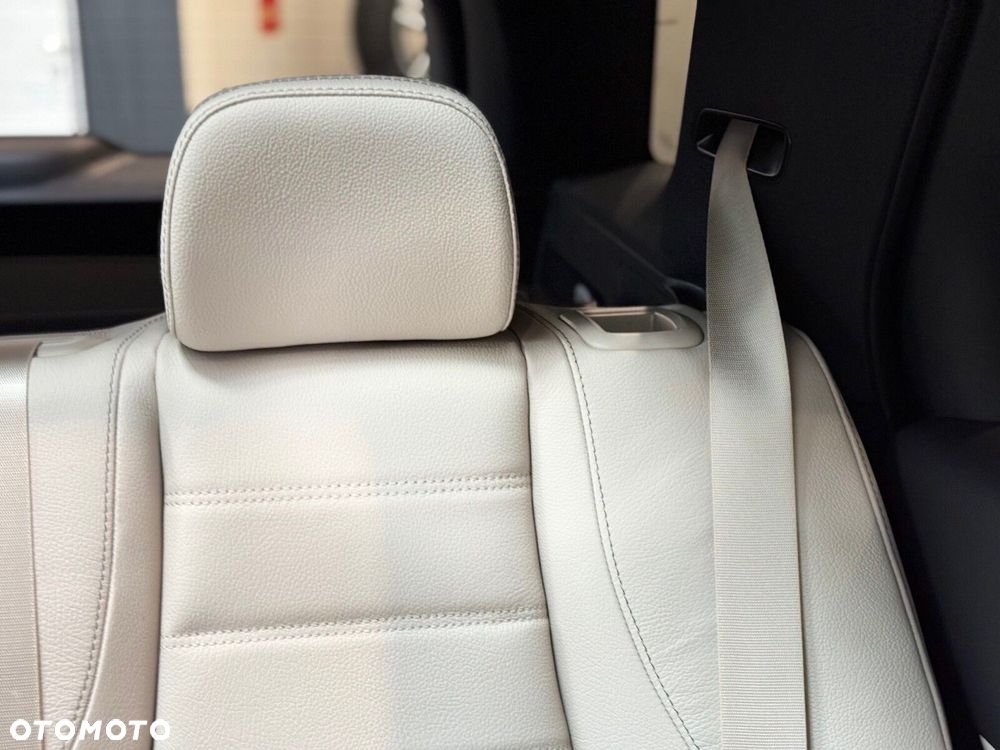 Mercedes-Benz GLE - 21