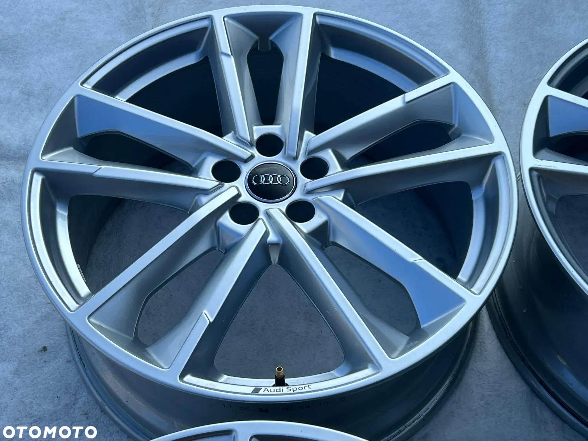 ORYGINALNE FELGI AUDI A6 C8 C7 4K0 21'' SREBRNE IDEALNE - 6
