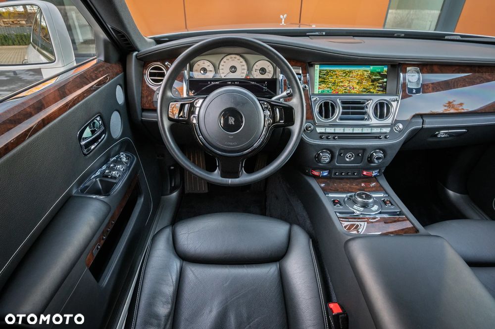 Rolls-Royce Ghost - 16