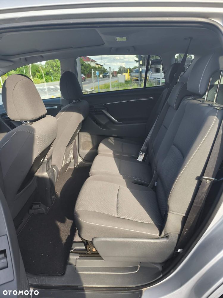 Toyota Verso - 10