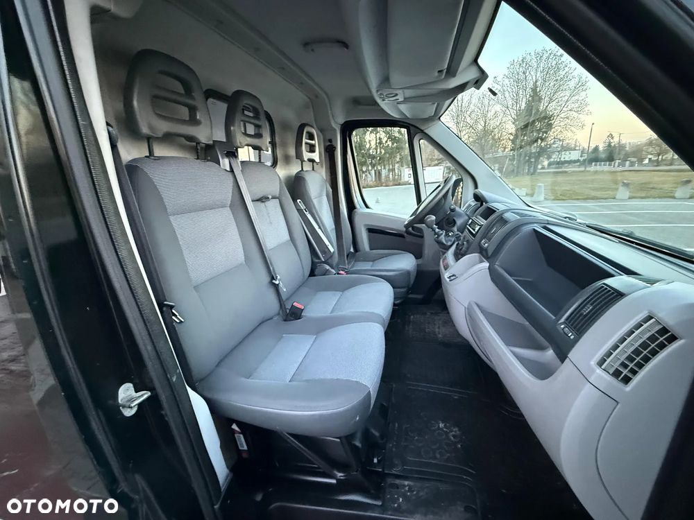 Peugeot BOXER - 28