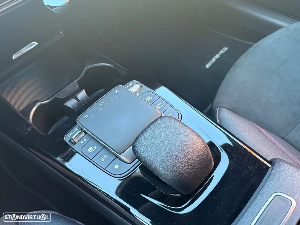 Mercedes-Benz CLA 200 d Shooting Brake AMG Line Aut. - 49