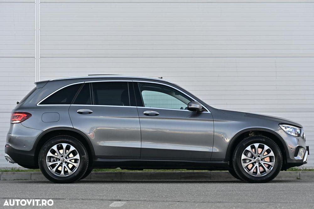 Mercedes-Benz GLC ver-220-d-4matic-9g--tronic-amg-line-advanced - 5