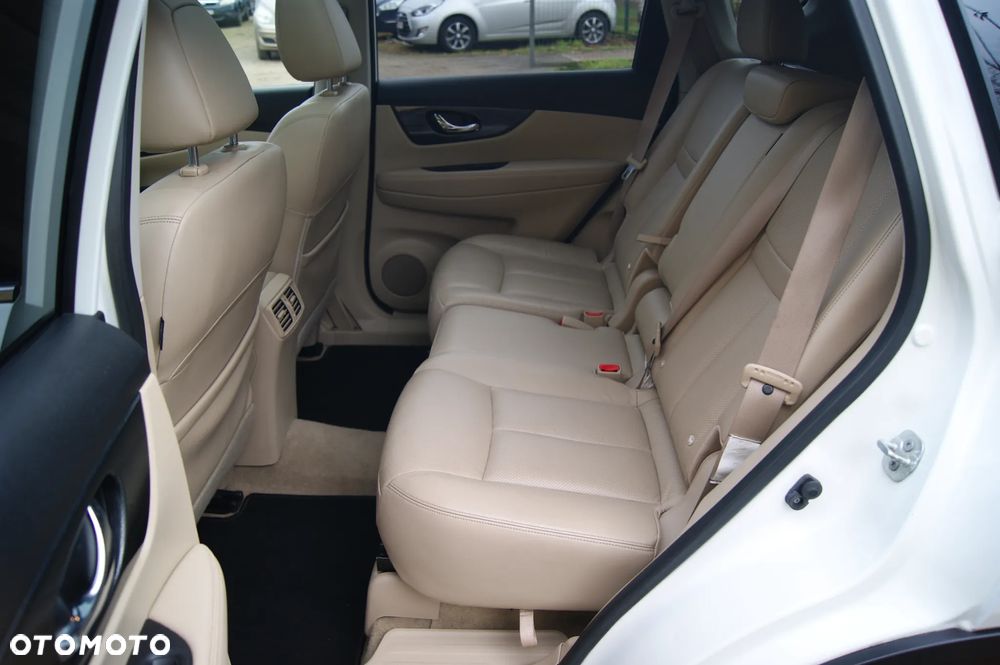 Nissan X-Trail 2.0 dCi Tekna 4WD 7os - 24