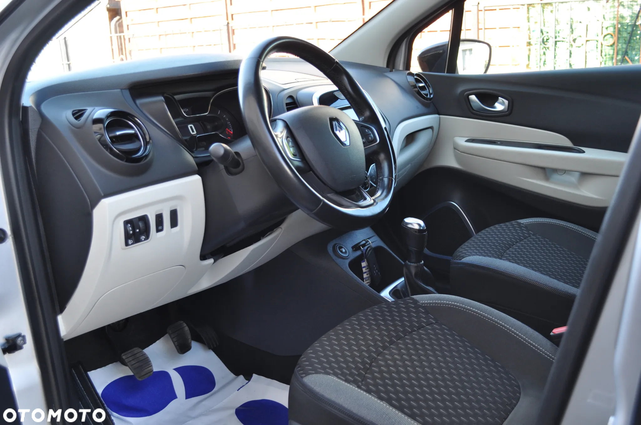 Renault Captur (ENERGY) TCe 90 INTENS - 12