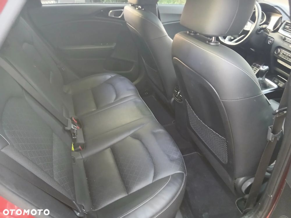 Kia ProCeed 1.4 T-GDI GT Line - 14
