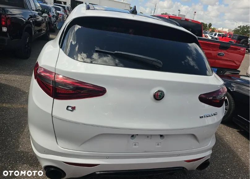 Alfa Romeo Stelvio 2.0 Turbo Veloce TI Q4 - 6