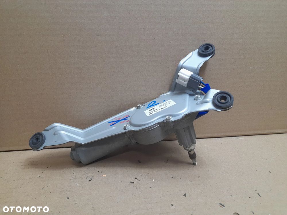 SILNICZEK WYCIERACZKI TYŁ HYUNDAI I20 98710-1J000 - 3