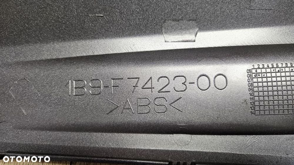 Pług Owiewka Dolna Yamaha X-MAX 125 250 1B9-F7423-00 - 10